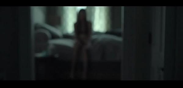  Amanda Seyfried Fully Nude in Fathers and Daughters
